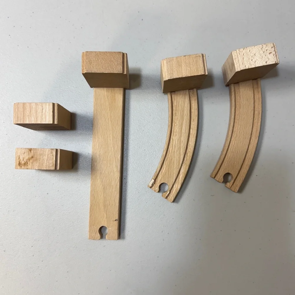 THOMAS TRAIN Wooden Joinery Tracks 5 Pc Set Accessory Toy Play Elevated Part